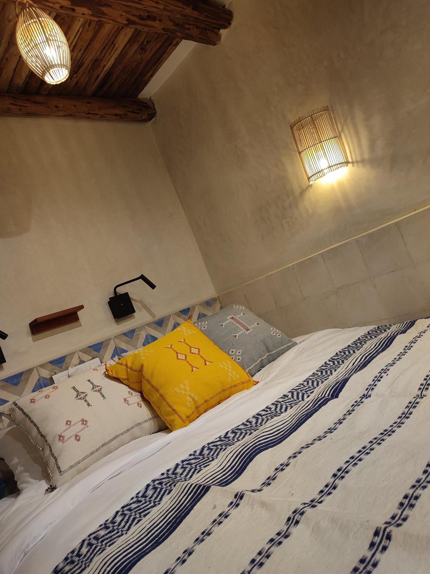 Private Room In Apartment Tov ทากาเซาท์ ภายนอก รูปภาพ