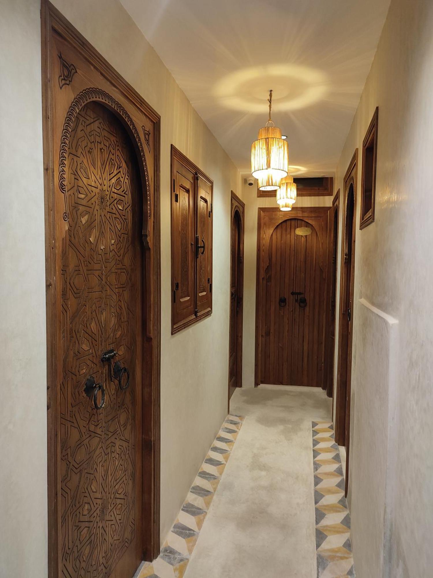 Private Room In Apartment Tov ทากาเซาท์ ภายนอก รูปภาพ