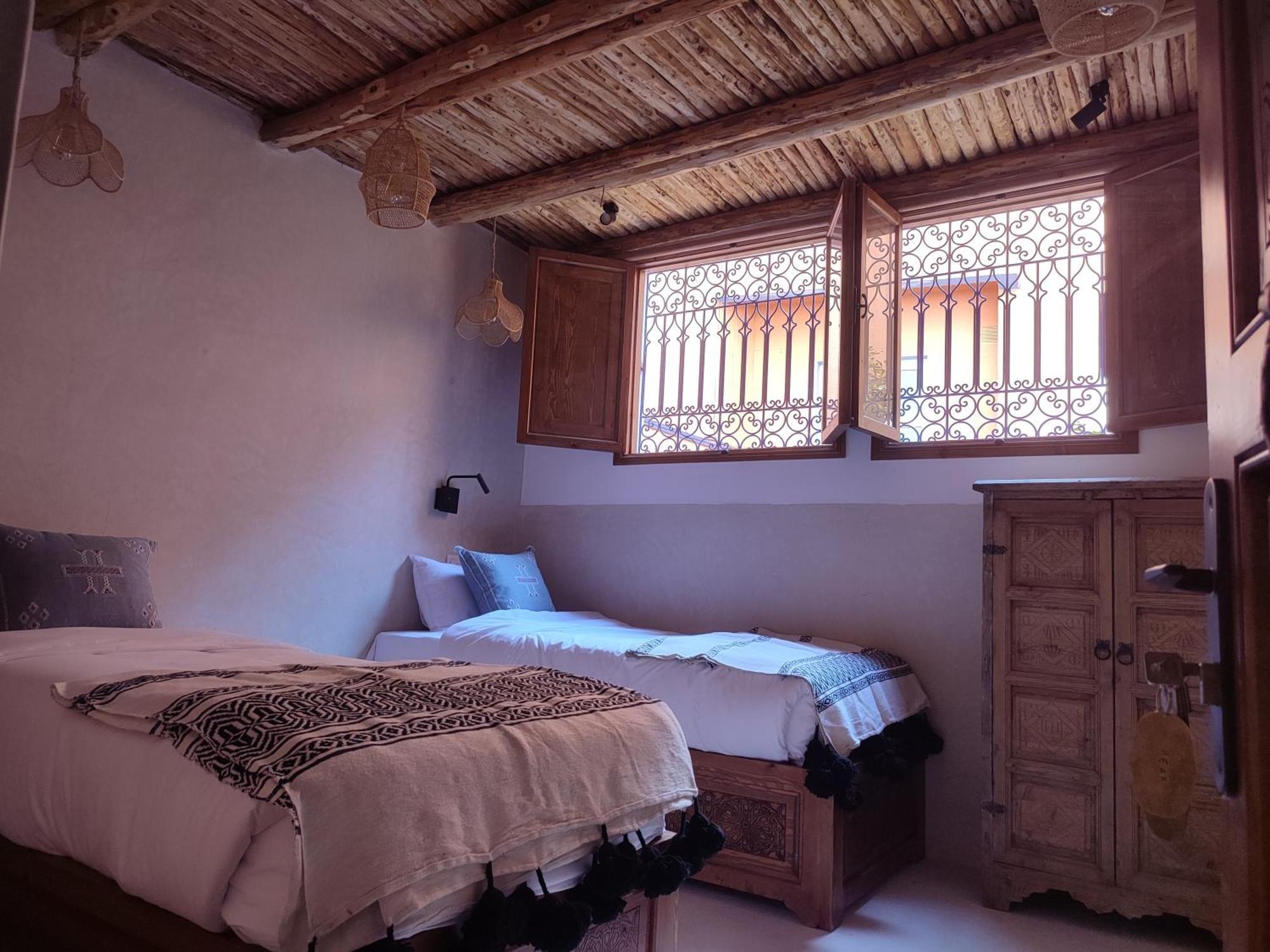 Private Room In Apartment Tov ทากาเซาท์ ภายนอก รูปภาพ