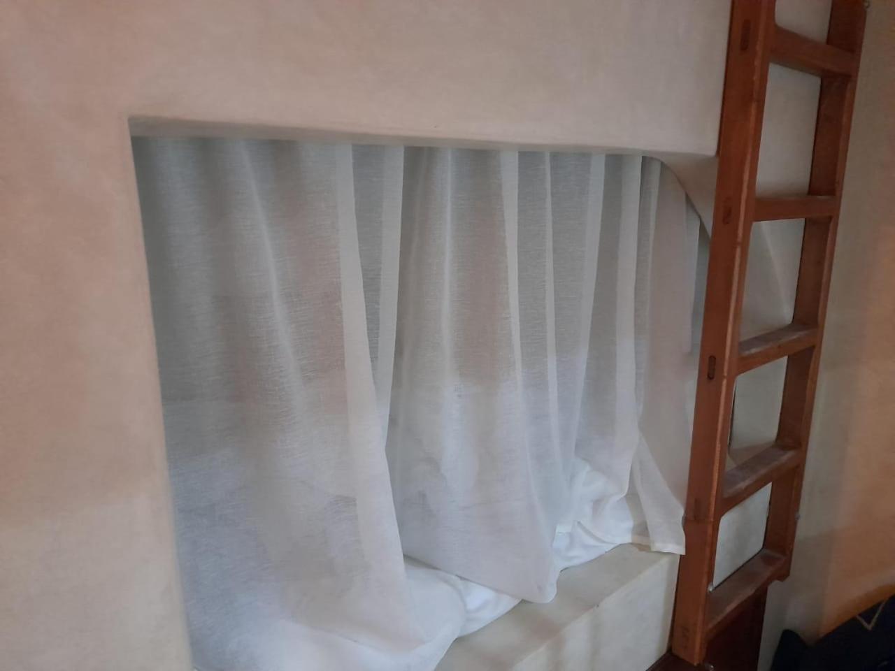 Private Room In Apartment Tov ทากาเซาท์ ภายนอก รูปภาพ
